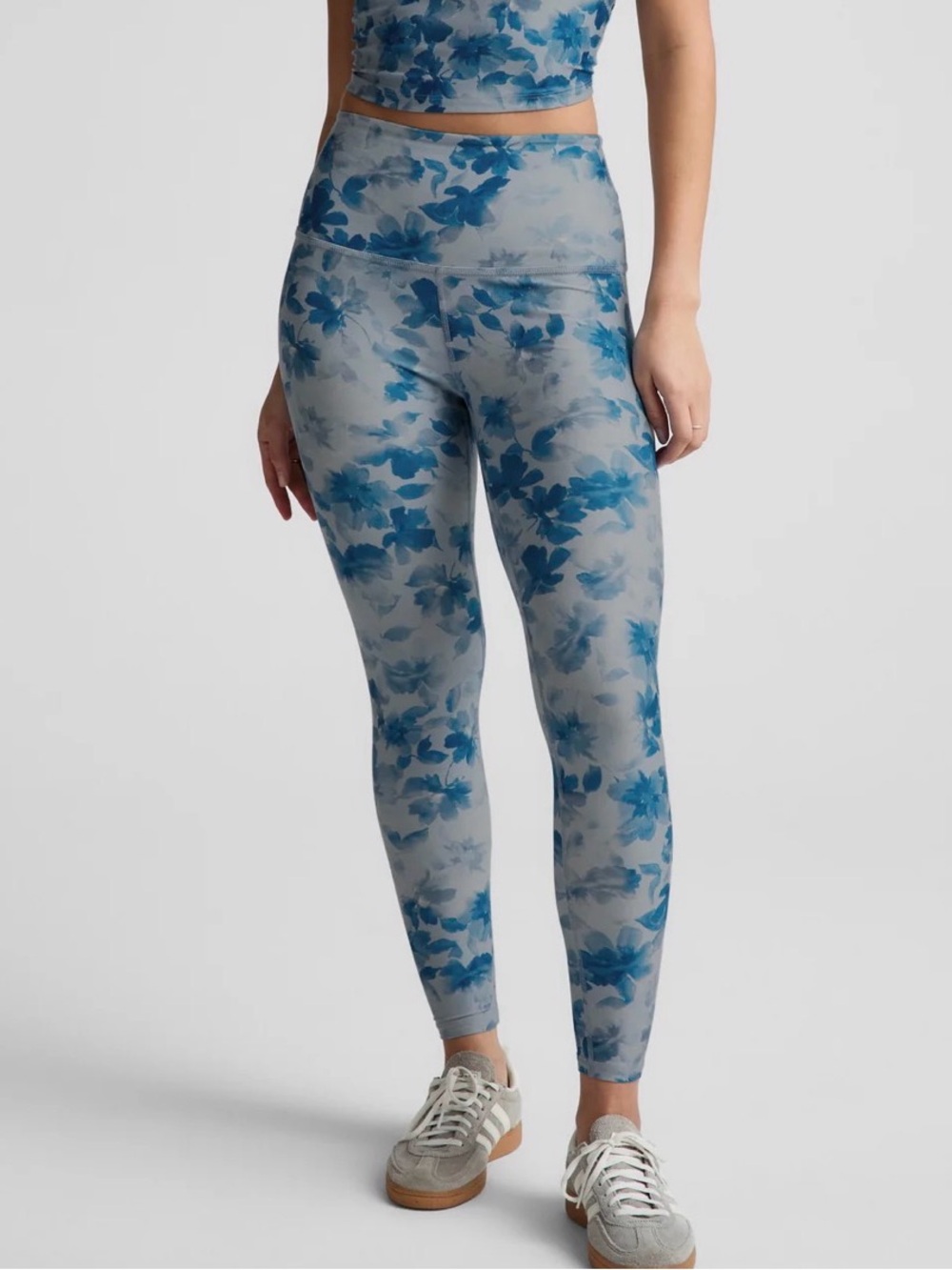 Beyond Yoga Daydream Meadow SoftMark High Waisted Midi Legging